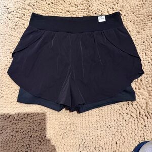Thrive Societe Women’s Fleet Overlap Shorts Black NWT Athletic Medium